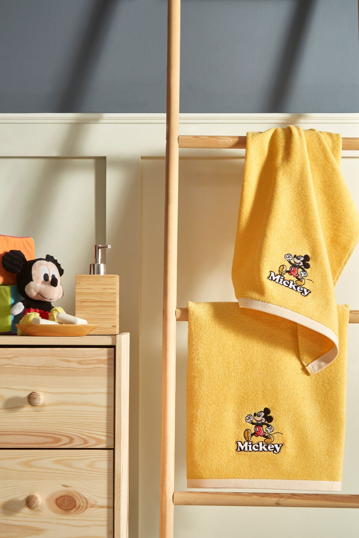 Mickey Mouse Happy Disney Lisanslı 2'li Havlu Set