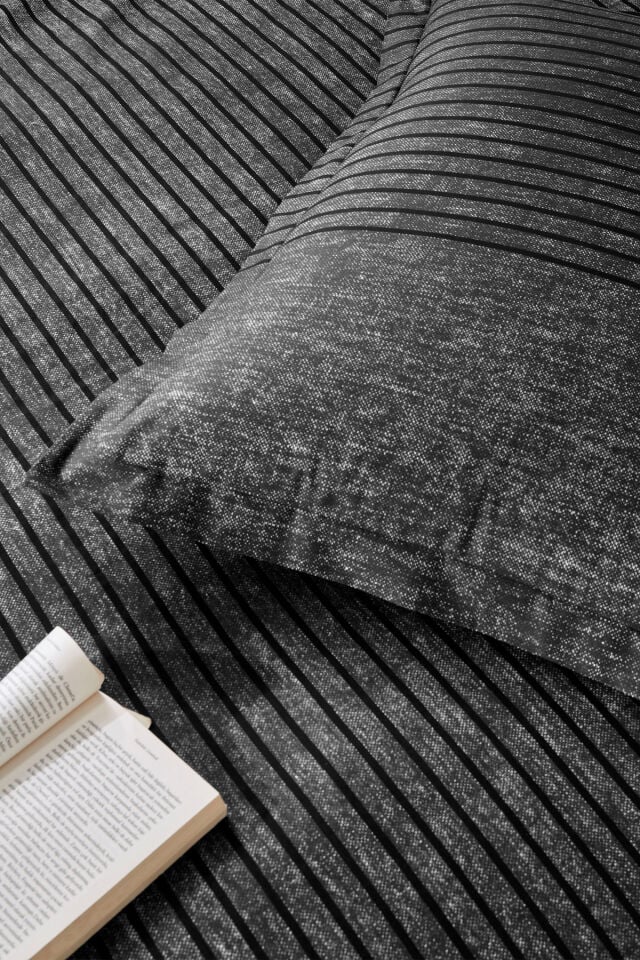 Noir Tek Kişilik Lastikli Çarşaf Nevresim Takımı