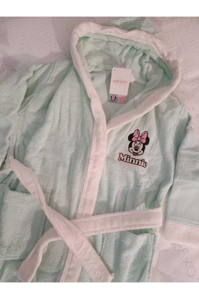 Minnie Mouse Heart Nakışlı Disney Lisanslı Kapüşonlu Çocuk Bornozu 5/6 Yaş