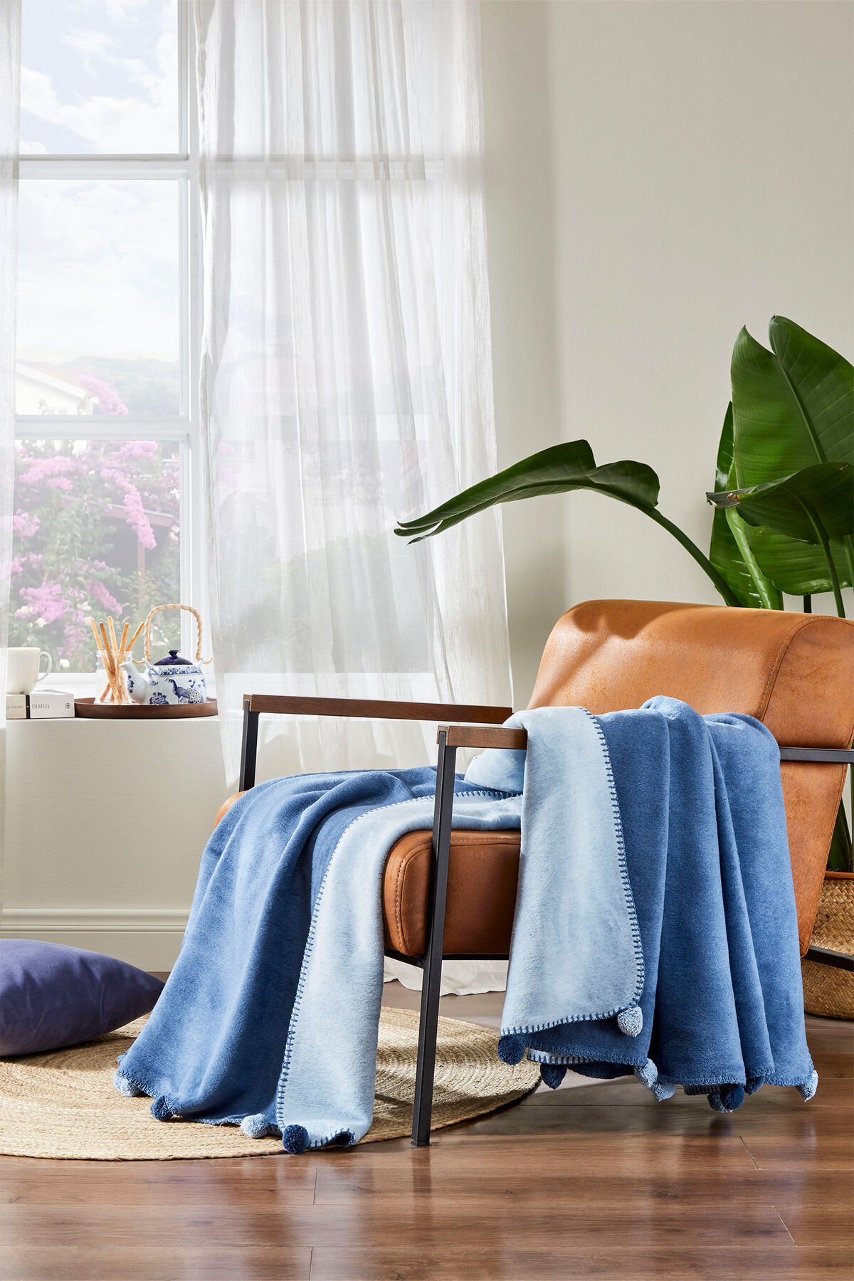 Colourist Ponponlu Tek Kişilik Çift Taraflı Pamuklu Battaniye 150x200 Cm