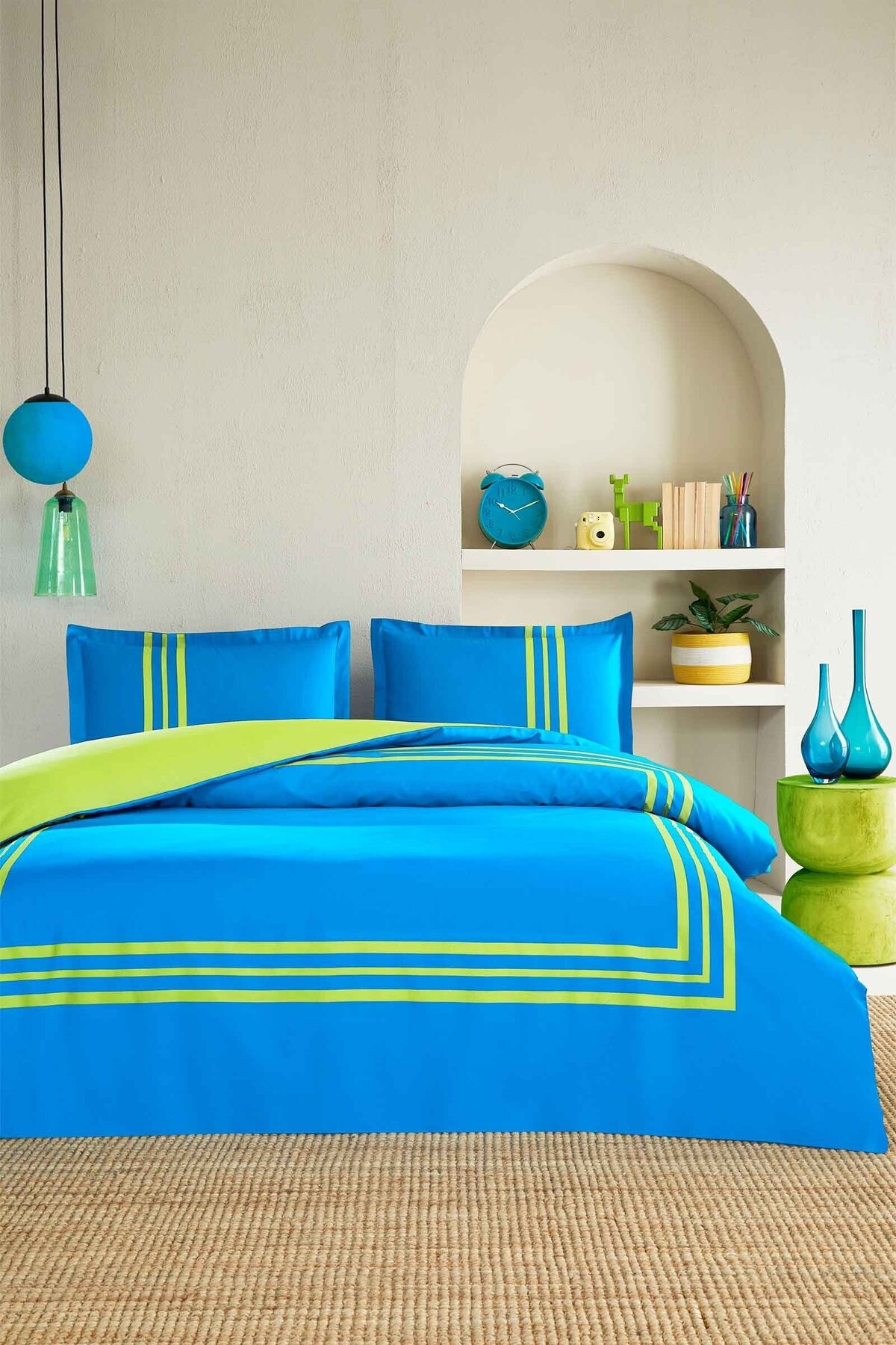 Neon Frame Çift Kişilik Lastikli Çarşaf Nevresim Takımı