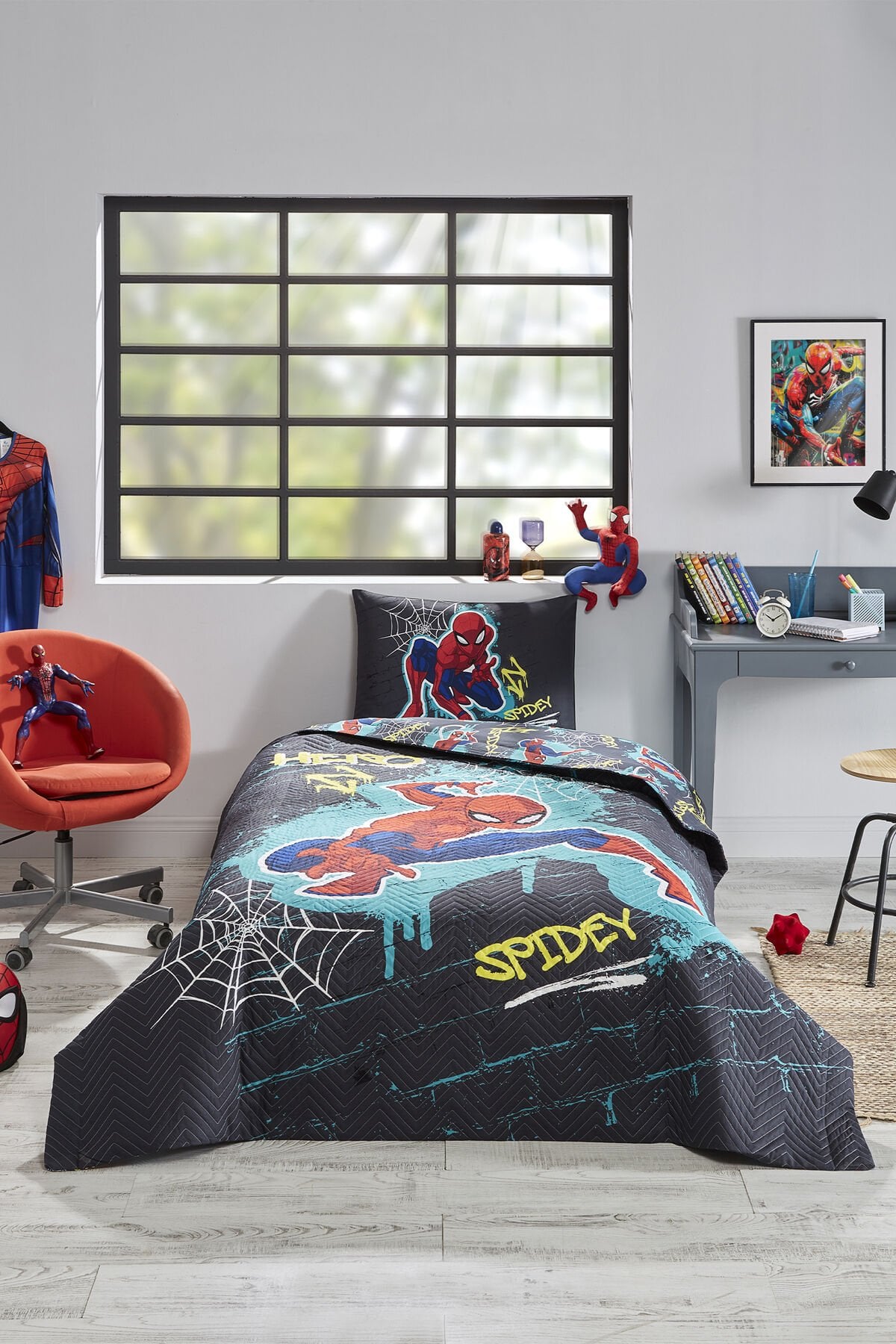 Spiderman Street Tek Kişilik Disney Lisanslı Lastikli Çarşaf Kapitone Çocuk Nevresim Takımı Tek Ebat - 180 x 230