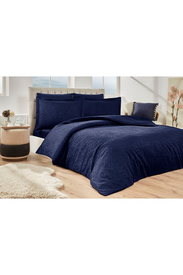 Ornament Çift Kişilik Jakarlı Saten Nevresim Takımı Lacivert Tek Ebat - 200 x 220