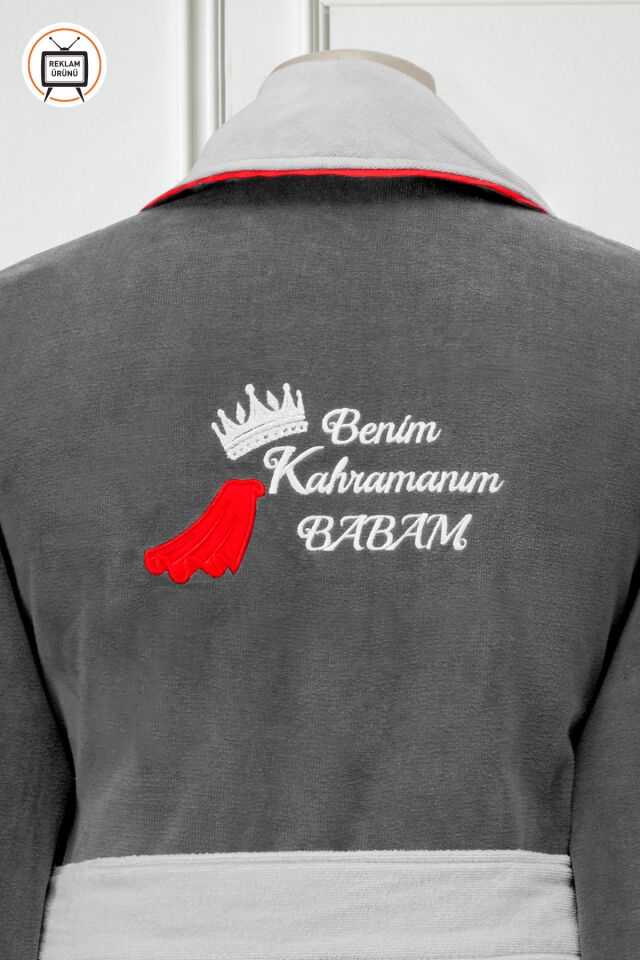 Benim Kahramanım Babam Nakışlı Kadife Erkek Bornoz Seti GRİ - L
