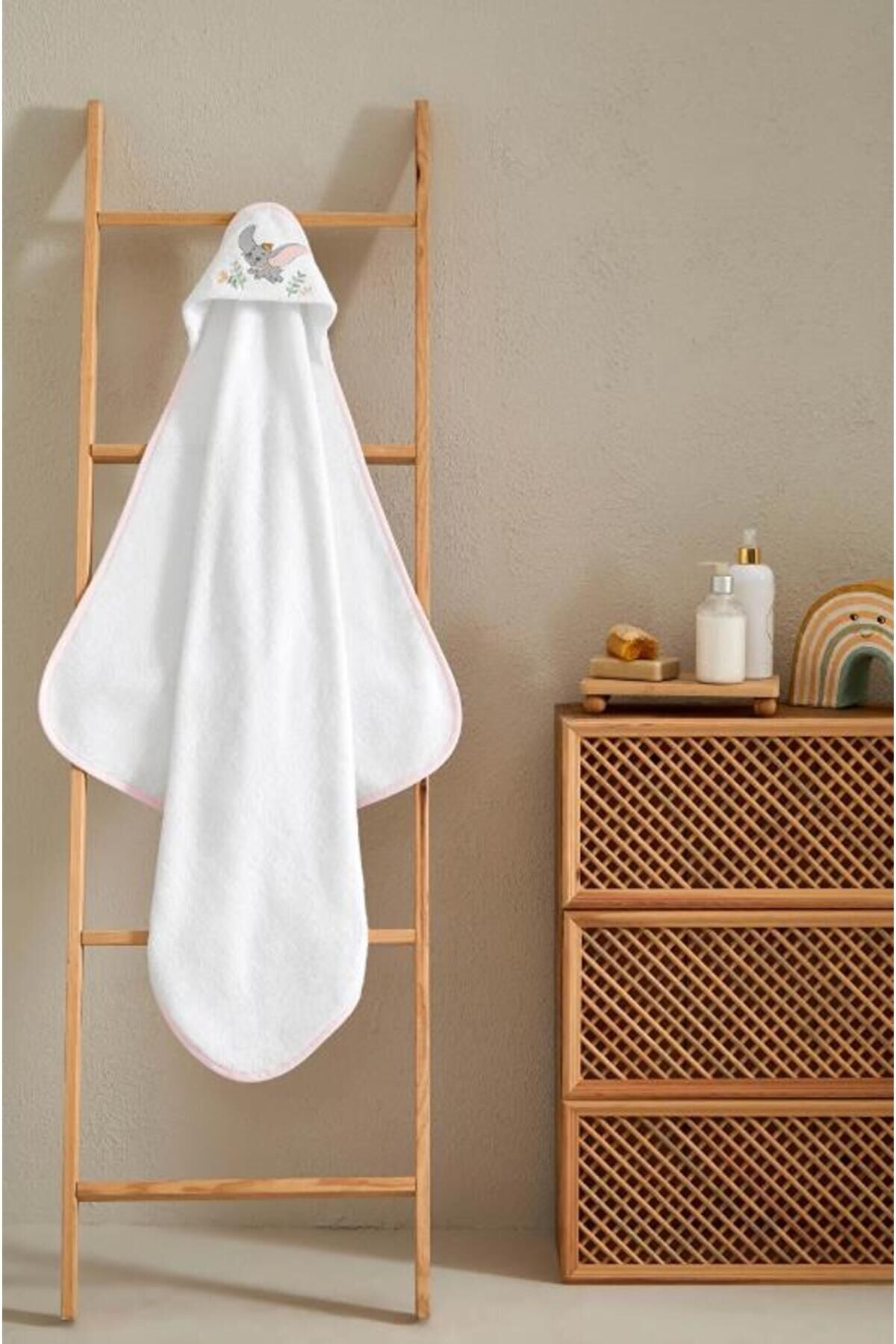 Dumbo Joy Disney Lisanslı Yenidoğan Bebek Pelerini 80x80 cm Pembe